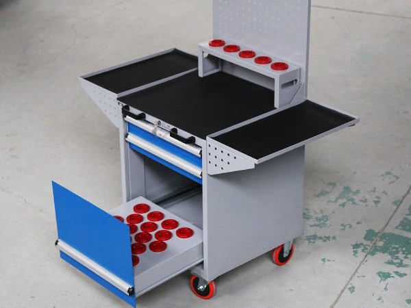 多功能刀具車有什么結(jié)構(gòu)特點(diǎn)？