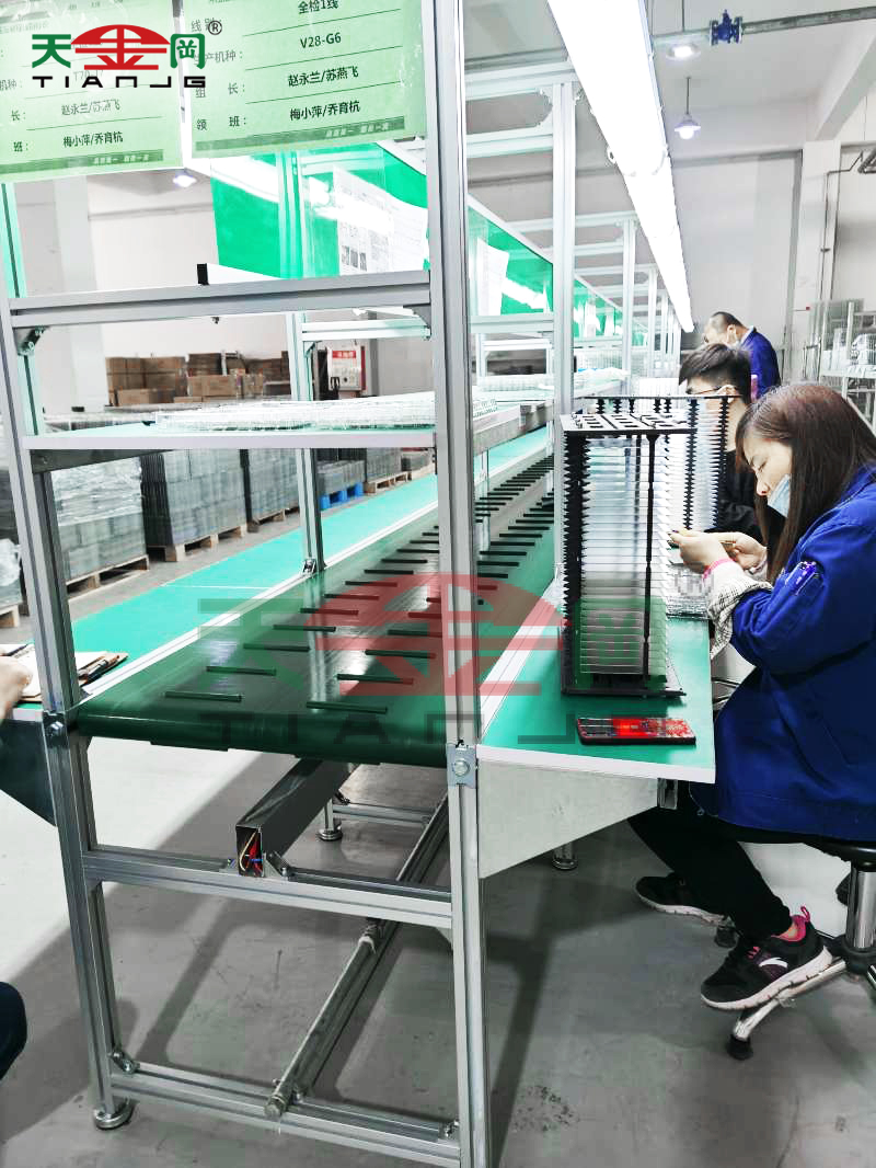 滾輪生產(chǎn)線(xiàn)