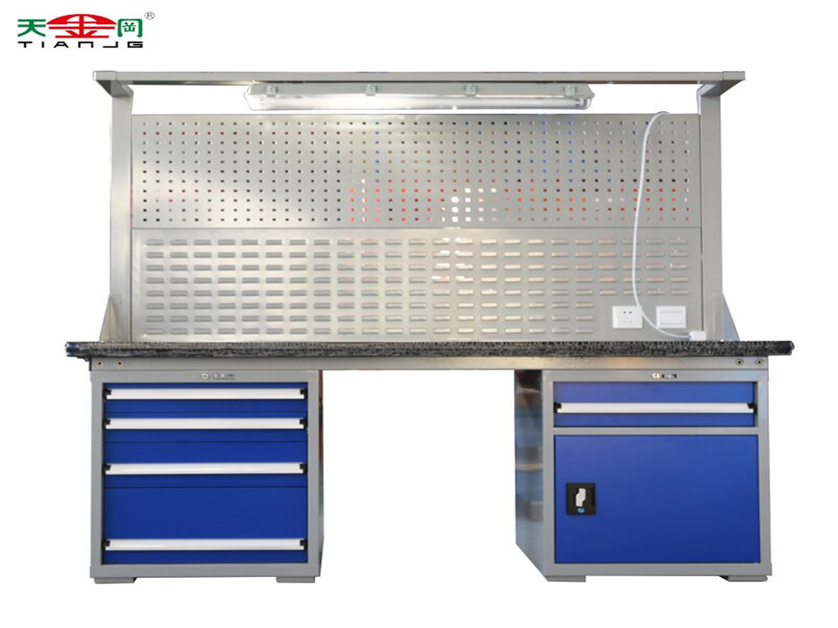 告訴你什么才是鉗工工作臺(tái)，你那只是工作桌