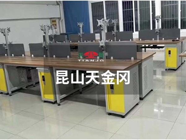運(yùn)輸途中損壞的工具柜算哪門(mén)子垃圾？
