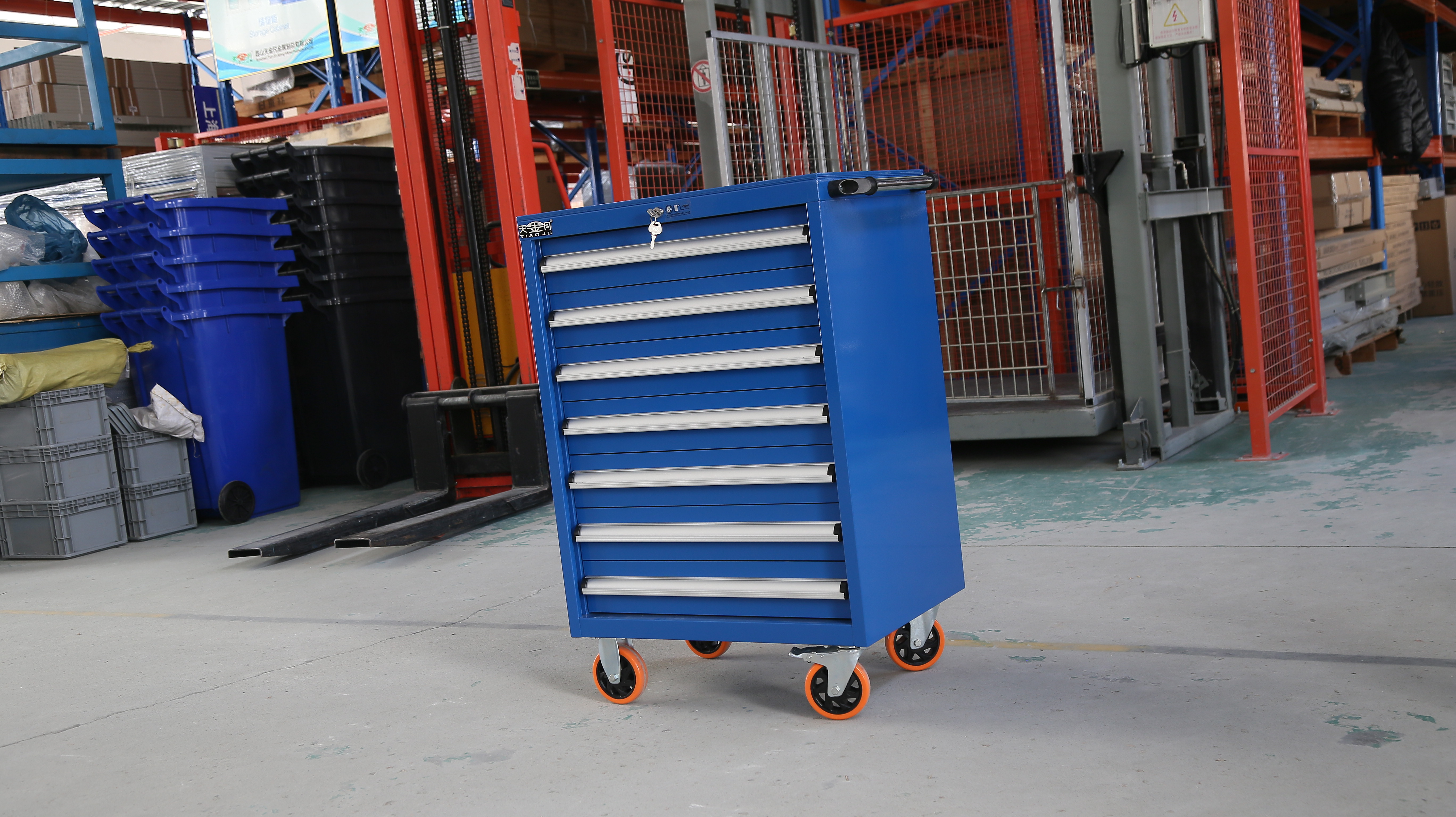 移動(dòng)汽修工具車，讓你取用工具不再麻煩【天金岡】