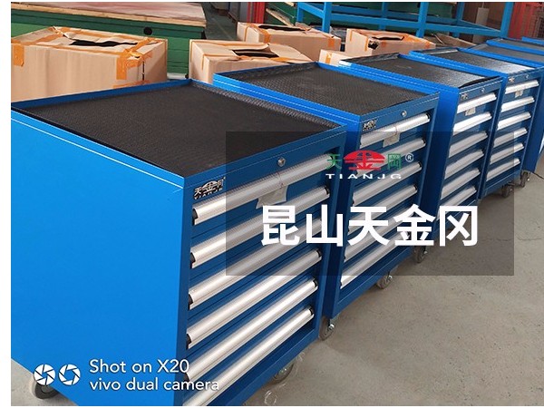 判斷鉗工工具柜廠家實力的3點，都知道嗎?