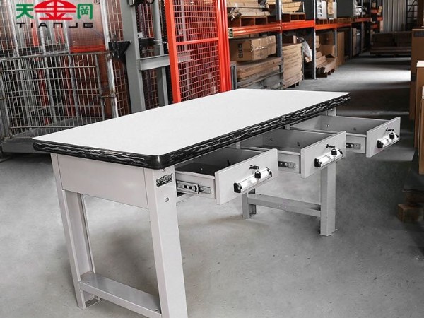 車間工作桌，讓你的工作高效便捷【天金岡】