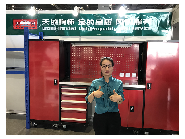 工具柜廠家天金岡創(chuàng)始人周艷玲和她的追夢之路！